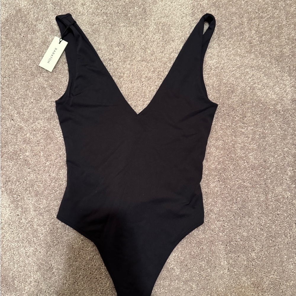 Aritzia babaton Black V-Neck bodysuit